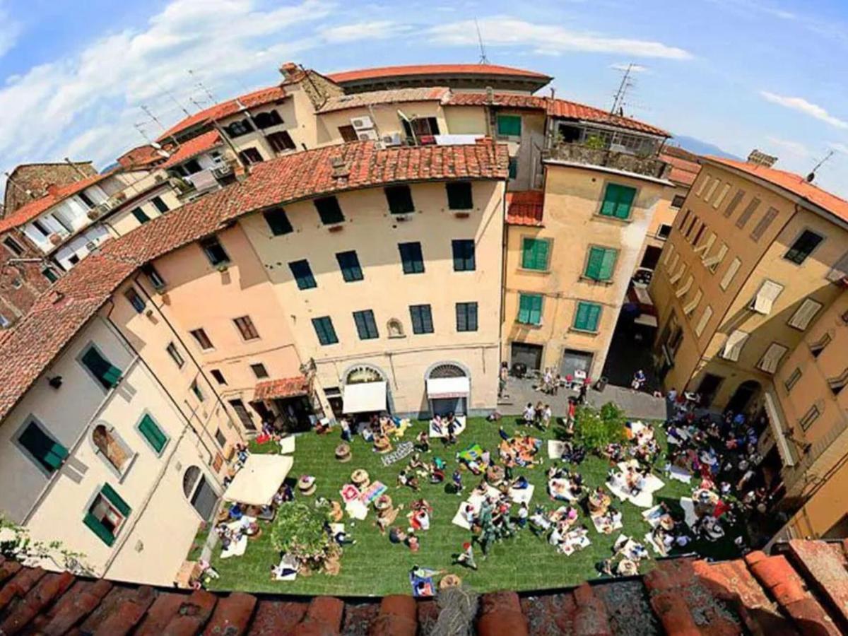 Modern Apartment In Agliana With Shared Garden Kültér fotó